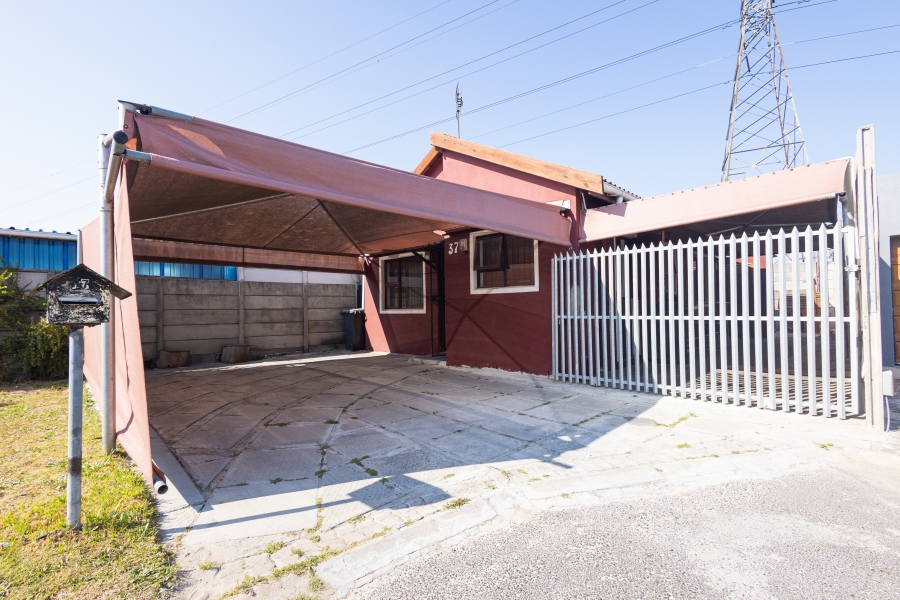 2 Bedroom Property for Sale in Highbury Park Western Cape
